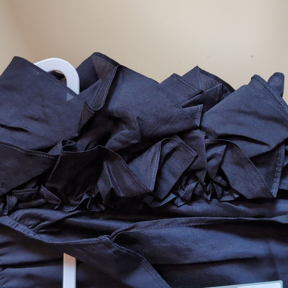 Ruffled Women's Top - Picture 4 of 4